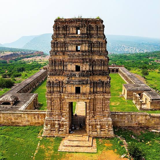 “Gandikota tent camping setup with campfire”